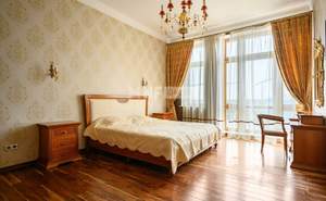 4-к квартира, на длительный срок, 159м2, 6/7 этаж