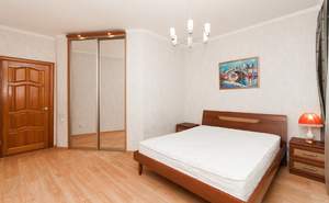 3-к квартира, на длительный срок, 107м2, 3/18 этаж