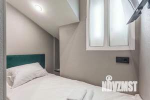 1-к квартира, посуточно, 8м2, 1/1 этаж