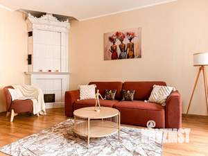 2-к квартира, посуточно, 83м2, 1/1 этаж