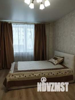 1-к квартира, посуточно, 33м2, 4/25 этаж