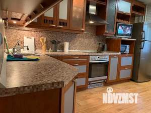 2-к квартира, посуточно, 71м2, 1/16 этаж