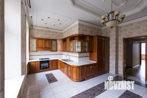 5-к квартира, на длительный срок, 301м2, 3/6 этаж
