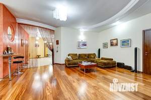4-к квартира, на длительный срок, 180м2, 3/5 этаж