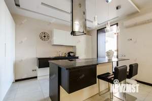 4-к квартира, на длительный срок, 140м2, 17/25 этаж