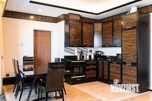 3-к квартира, на длительный срок, 146м2, 3/4 этаж