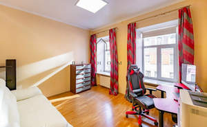 4-к квартира, на длительный срок, 150м2, 2/2 этаж