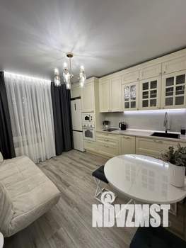 1-к квартира, посуточно, 41м2, 1/12 этаж