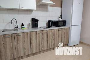 1-к квартира, посуточно, 44м2, 6/6 этаж