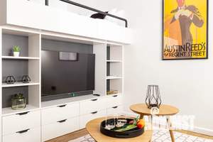 Студия квартира, посуточно, 36м2, 1/3 этаж