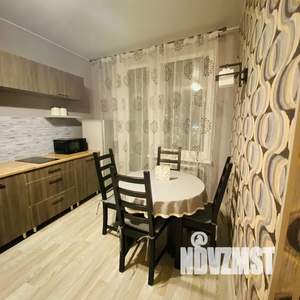 1-к квартира, посуточно, 42м2, 18/24 этаж