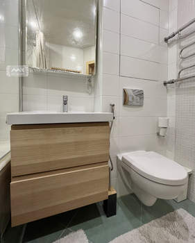 3-к квартира, на длительный срок, 65м2, 1/5 этаж