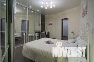 3-к квартира, посуточно, 105м2, 1/1 этаж