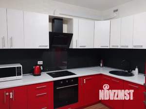 1-к квартира, посуточно, 35м2, 9/25 этаж