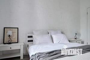 1-к квартира, посуточно, 63м2, 1/1 этаж