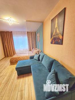 1-к квартира, посуточно, 42м2, 1/25 этаж