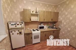 1-к квартира, посуточно, 39м2, 5/19 этаж