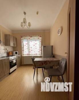 2-к квартира, посуточно, 65м2, 1/4 этаж