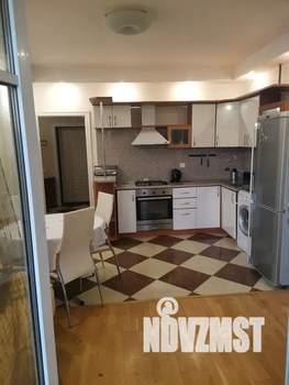 1-к квартира, посуточно, 51м2, 2/6 этаж