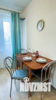 1-к квартира, посуточно, 40м2, 2/18 этаж
