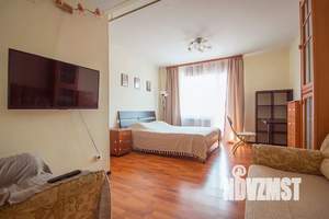 1-к квартира, посуточно, 42м2, 7/10 этаж