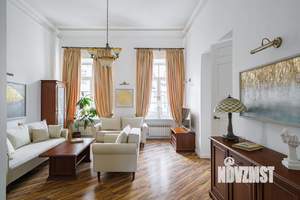 4-к квартира, на длительный срок, 160м2, 2/4 этаж