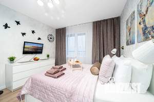 1-к квартира, посуточно, 38м2, 16/19 этаж