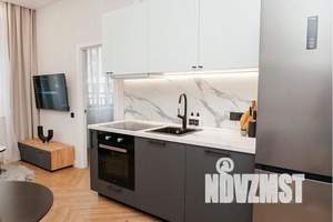 1-к квартира, посуточно, 39м2, 2/9 этаж
