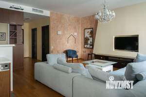 2-к квартира, на длительный срок, 105м2, 4/5 этаж