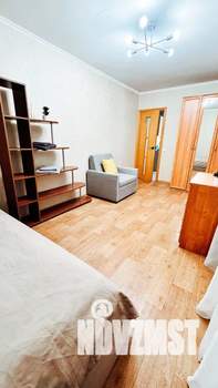 2-к квартира, посуточно, 47м2, 6/6 этаж