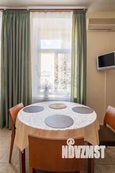 3-к квартира, на длительный срок, 127м2, 2/5 этаж