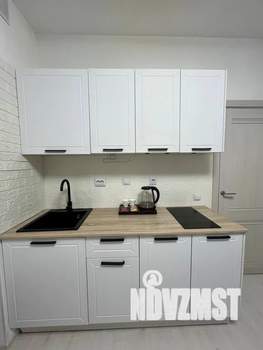 Студия квартира, посуточно, 28м2, 11/13 этаж