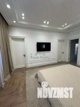 3-к квартира, на длительный срок, 135м2, 2/5 этаж