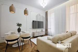 2-к квартира, на длительный срок, 104м2, 2/5 этаж