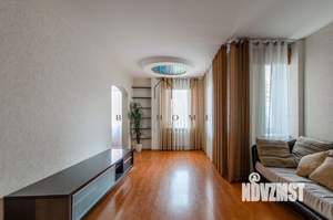 4-к квартира, на длительный срок, 140м2, 6/10 этаж