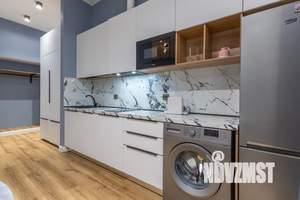 Студия квартира, посуточно, 45м2, 1/5 этаж