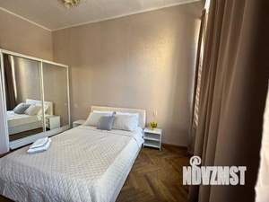 1-к квартира, посуточно, 64м2, 1/1 этаж