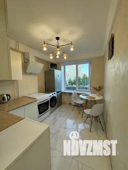 1-к квартира, посуточно, 33м2, 3/9 этаж