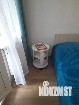 Студия квартира, посуточно, 30м2, 11/20 этаж