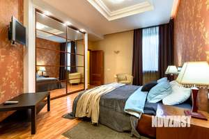 1-к квартира, на длительный срок, 65м2, 5/5 этаж
