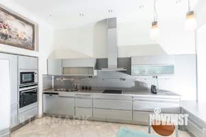 3-к квартира, на длительный срок, 186м2, 3/6 этаж
