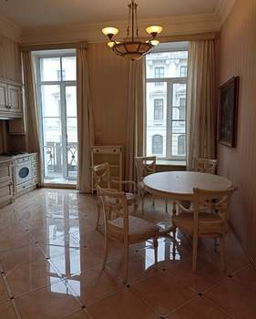 3-к квартира, на длительный срок, 120м2, 2/4 этаж