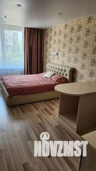 Студия квартира, посуточно, 35м2, 5/17 этаж