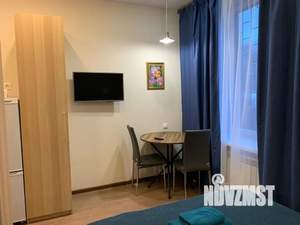 Студия квартира, посуточно, 18м2, 1/5 этаж