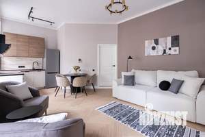 2-к квартира, посуточно, 64м2, 2/5 этаж