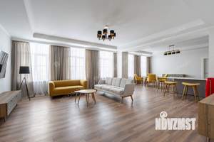 4-к квартира, на длительный срок, 300м2, 7/8 этаж