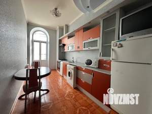 1-к квартира, посуточно, 56м2, 2/4 этаж