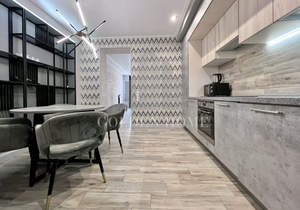 2-к квартира, на длительный срок, 80м2, 4/6 этаж