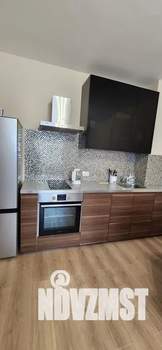 1-к квартира, посуточно, 38м2, 17/22 этаж