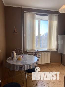 1-к квартира, посуточно, 42м2, 9/13 этаж